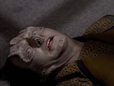 Star Trek: Deep Space Nine Screencaps "The Wire" (S2:E22)