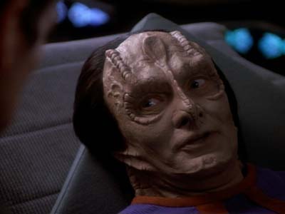 Star Trek: Deep Space Nine Screencaps "The Wire" (S2:E22)