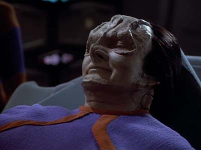Star Trek: Deep Space Nine Screencaps "The Wire" (S2:E22)