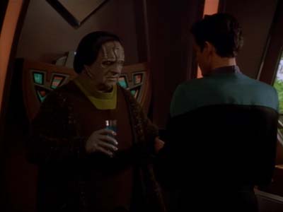 Star Trek: Deep Space Nine Screencaps "The Wire" (S2:E22)