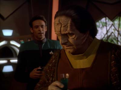 Star Trek: Deep Space Nine Screencaps "The Wire" (S2:E22)