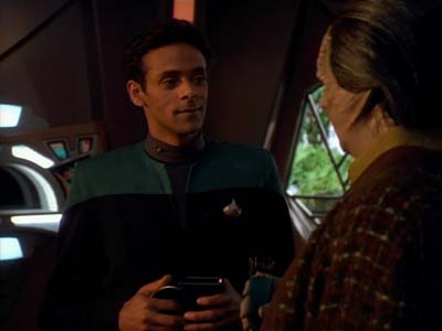 Star Trek: Deep Space Nine Screencaps "The Wire" (S2:E22)