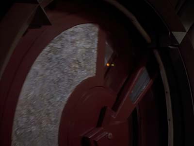 Star Trek: Deep Space Nine Screencaps "The Wire" (S2:E22)