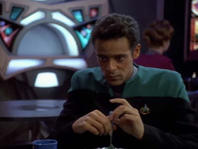 Star Trek: Deep Space Nine Screencaps "The Wire" (S2:E22)