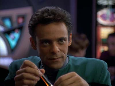 Star Trek: Deep Space Nine Screencaps "The Wire" (S2:E22)