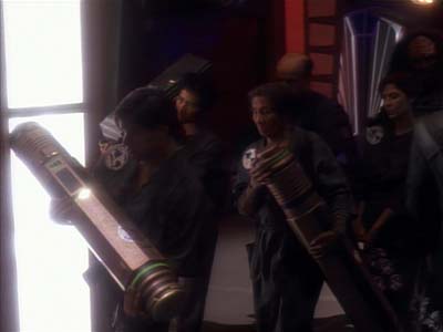 Star Trek: Deep Space Nine Screencaps "Crossover" (S2:E23)