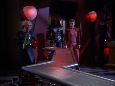 Star Trek: Deep Space Nine Screencaps "Crossover" (S2:E23)