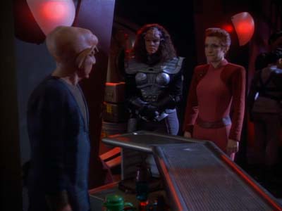 Star Trek: Deep Space Nine Screencaps "Crossover" (S2:E23)