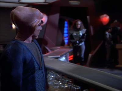 Star Trek: Deep Space Nine Screencaps "Crossover" (S2:E23)