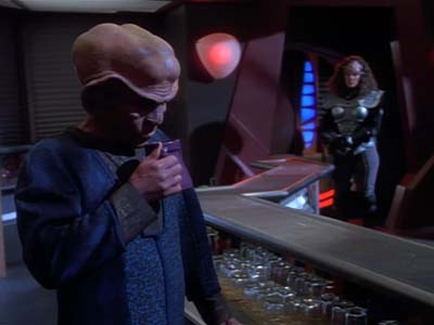 Star Trek: Deep Space Nine Screencaps "Crossover" (S2:E23)