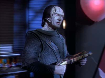 Star Trek: Deep Space Nine Screencaps "Crossover" (S2:E23)