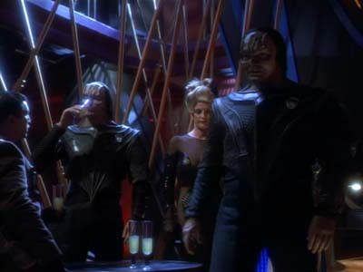 Star Trek: Deep Space Nine Screencaps "Crossover" (S2:E23)