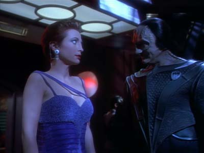 Star Trek: Deep Space Nine Screencaps "Crossover" (S2:E23)