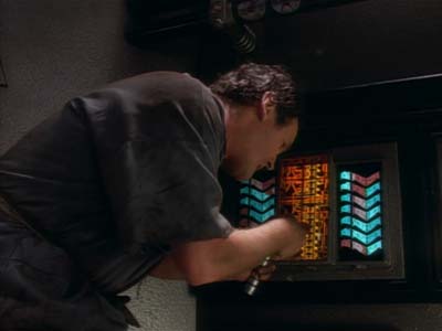 Star Trek: Deep Space Nine Screencaps "Crossover" (S2:E23)