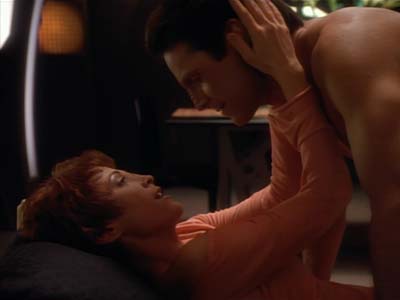 Star Trek: Deep Space Nine Screencaps "The Collaborator" (S2:E24)