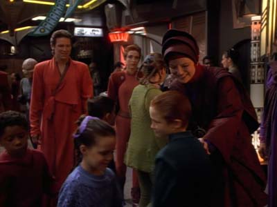 Star Trek: Deep Space Nine Screencaps "The Collaborator" (S2:E24)