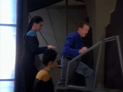 Star Trek: Deep Space Nine Screencaps "Tribunal" (S2:E25)