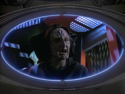 Star Trek: Deep Space Nine Screencaps "Tribunal" (S2:E25)