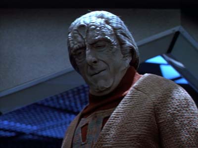 Star Trek: Deep Space Nine Screencaps "Tribunal" (S2:E25)