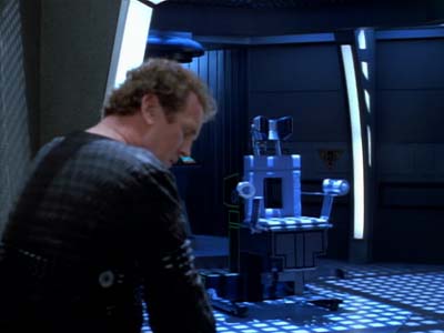 Star Trek: Deep Space Nine Screencaps "Tribunal" (S2:E25)