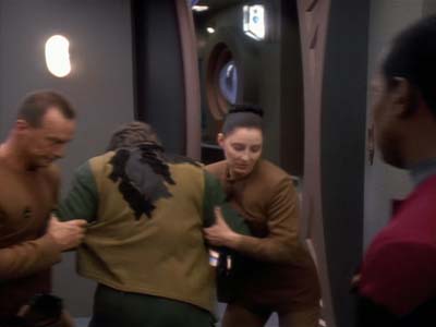 Star Trek: Deep Space Nine Screencaps "Tribunal" (S2:E25)