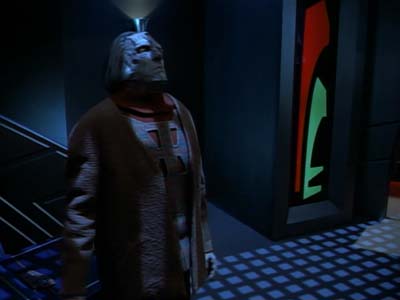 Star Trek: Deep Space Nine Screencaps "Tribunal" (S2:E25)