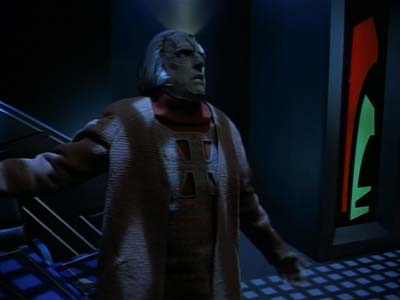 Star Trek: Deep Space Nine Screencaps "Tribunal" (S2:E25)