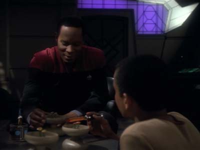 Star Trek: Deep Space Nine Screencaps "The Jem'Hadar" (S2:E26)
