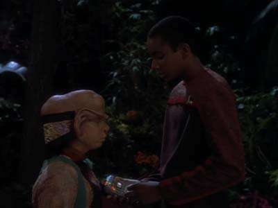 Star Trek: Deep Space Nine Screencaps "The Jem'Hadar" (S2:E26)
