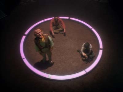 Star Trek: Deep Space Nine Screencaps "The Jem'Hadar" (S2:E26)