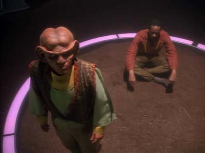 Star Trek: Deep Space Nine Screencaps "The Jem'Hadar" (S2:E26)
