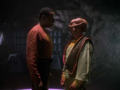 Star Trek: Deep Space Nine Screencaps "The Jem'Hadar" (S2:E26)
