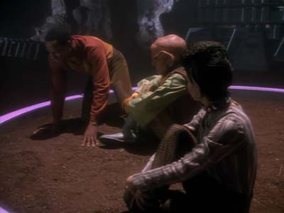 Star Trek: Deep Space Nine Screencaps "The Jem'Hadar" (S2:E26)