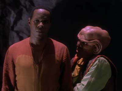 Star Trek: Deep Space Nine Screencaps "The Jem'Hadar" (S2:E26)