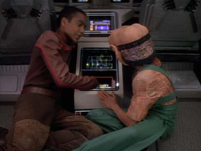 Star Trek: Deep Space Nine Screencaps "The Jem'Hadar" (S2:E26)