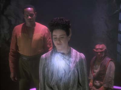 Star Trek: Deep Space Nine Screencaps "The Jem'Hadar" (S2:E26)