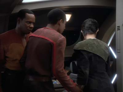 Star Trek: Deep Space Nine Screencaps "The Jem'Hadar" (S2:E26)