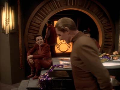 Star Trek: Deep Space Nine Screencaps "Fascination" (S3:E10)