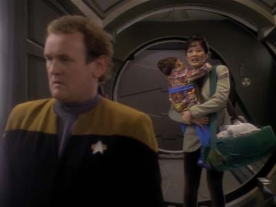 Star Trek: Deep Space Nine Screencaps "Fascination" (S3:E10)