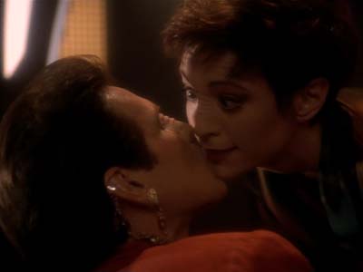 Star Trek: Deep Space Nine Screencaps "Fascination" (S3:E10)