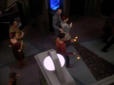 Star Trek: Deep Space Nine Screencaps "Fascination" (S3:E10)