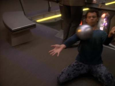 Star Trek: Deep Space Nine Screencaps "Fascination" (S3:E10)