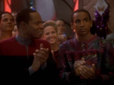 Star Trek: Deep Space Nine Screencaps "Fascination" (S3:E10)