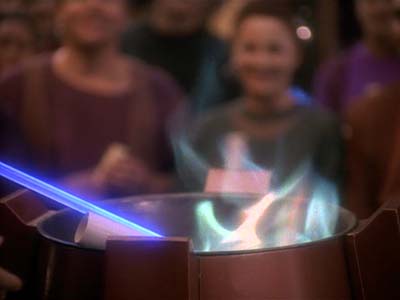 Star Trek: Deep Space Nine Screencaps "Fascination" (S3:E10)