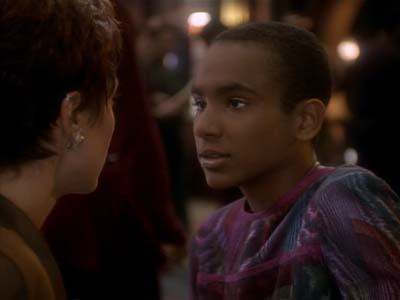 Star Trek: Deep Space Nine Screencaps "Fascination" (S3:E10)
