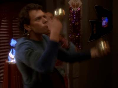 Star Trek: Deep Space Nine Screencaps "Fascination" (S3:E10)