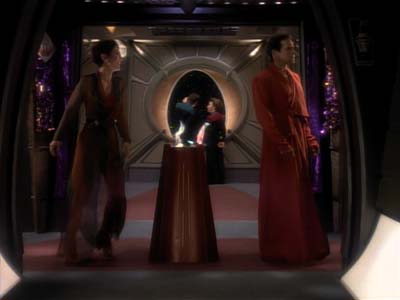 Star Trek: Deep Space Nine Screencaps "Fascination" (S3:E10)