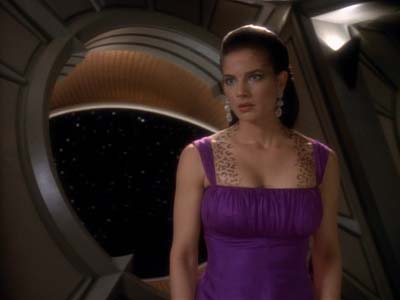 Star Trek: Deep Space Nine Screencaps "Fascination" (S3:E10)