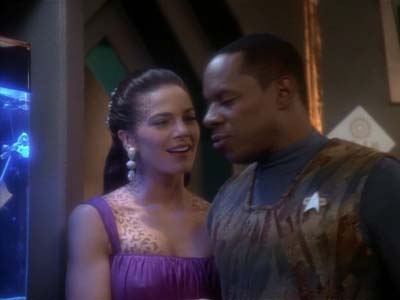 Star Trek: Deep Space Nine Screencaps "Fascination" (S3:E10)