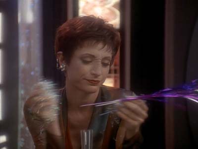 Star Trek: Deep Space Nine Screencaps "Fascination" (S3:E10)